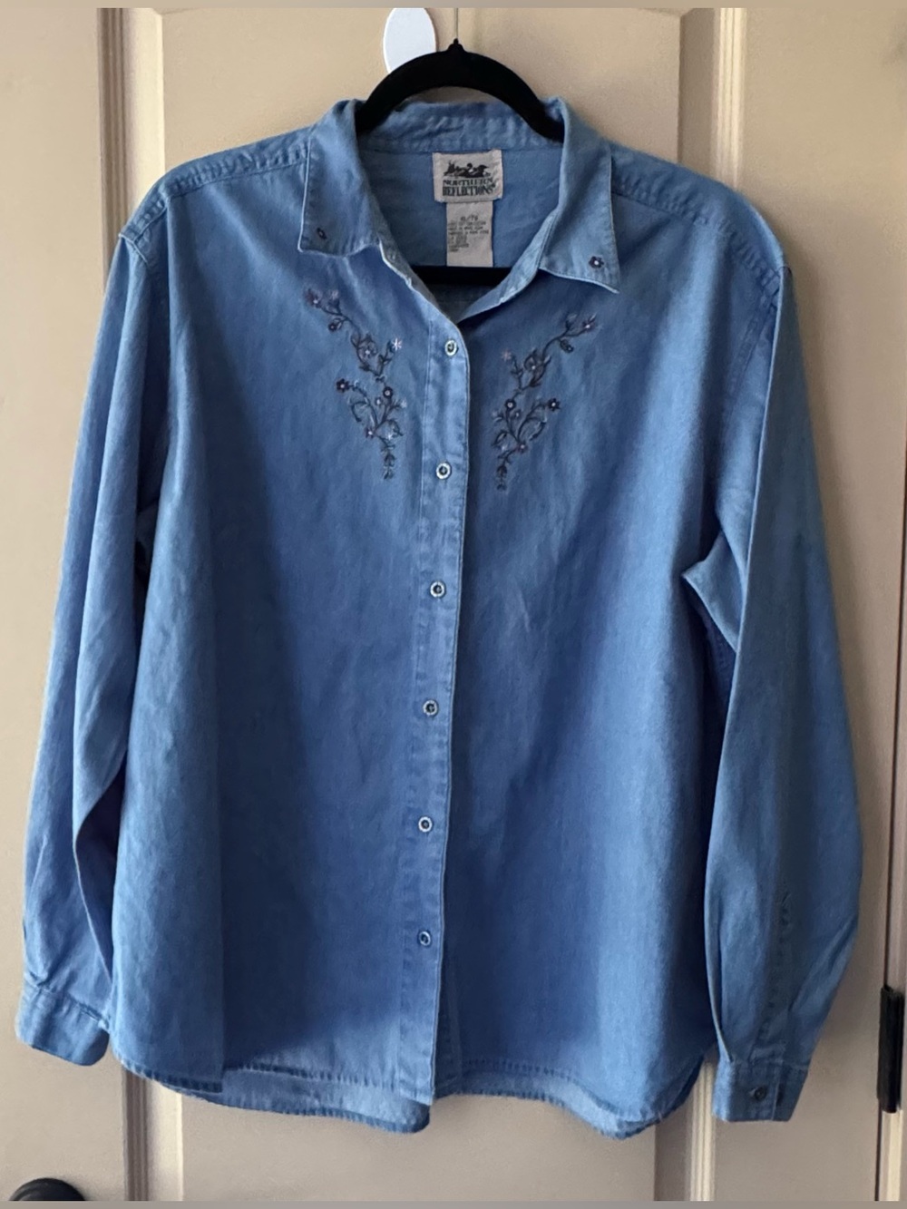 Northern Reflections Light Blue Cotton Button-Up Shirt with Duck Logo